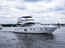 Яхта Princess 54